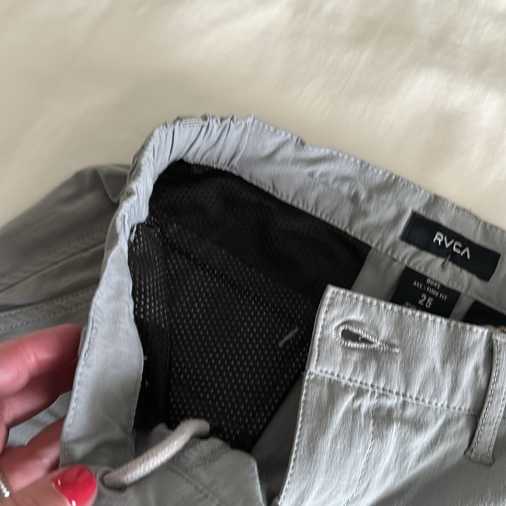 RVCA shorts - Picture 4 of 4